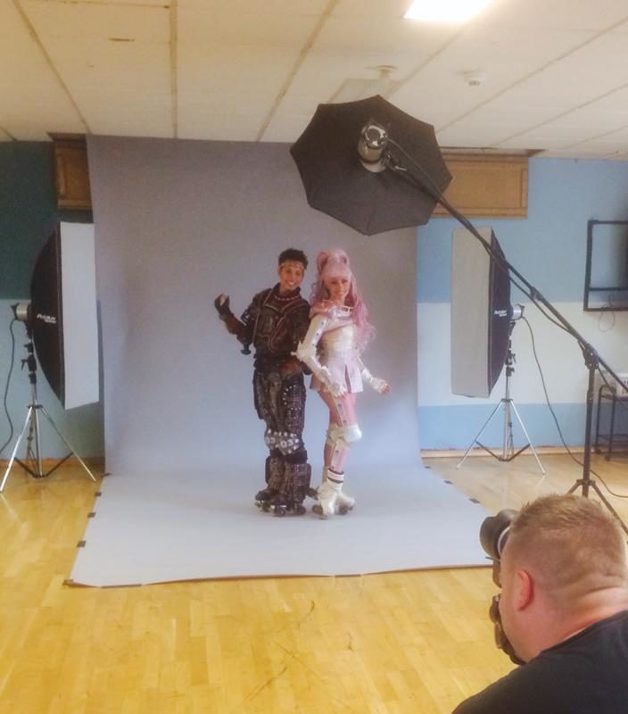 Was ein langer Tag! Fotoshooting, Meet & Greet und Show! Ich liebe das Leben!!! ;)