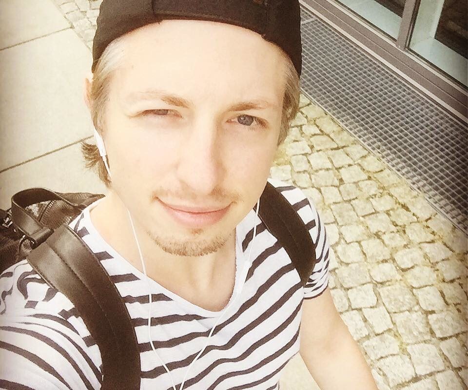 #produktiv #sonnyday #cap #stripes #berlin #musical #teamkevin #kevinkoehlerfan ...